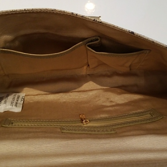 BCBG Max Azria clutch - Picture 6 of 8